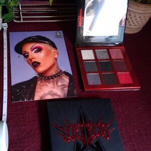 Jeffree Star Limited Edition "Weirdo" Mini Eyeshadow Palette NIB Never Used 2021